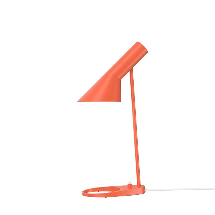 LOUIS POULSEN AJ TABLE