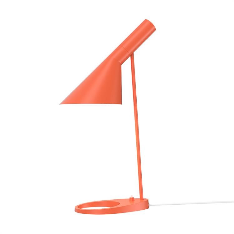 LOUIS POULSEN AJ TABLE