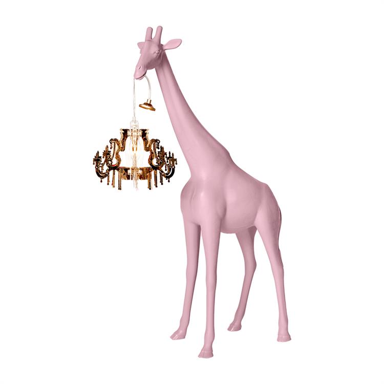 QEEBOO GIRAFFE IN LOVE INDOOR